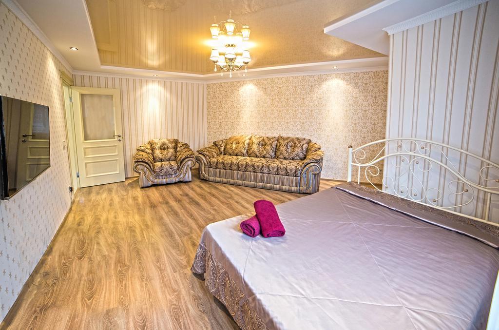 Apartments On Svobody Avenue- The Center Of Lviv Buitenkant foto